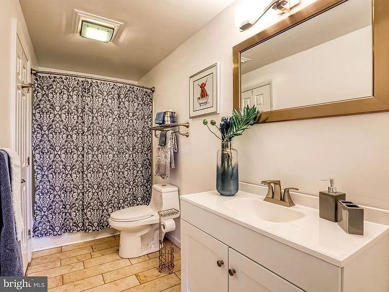 3779 Winchester Ave #B — Photo 5