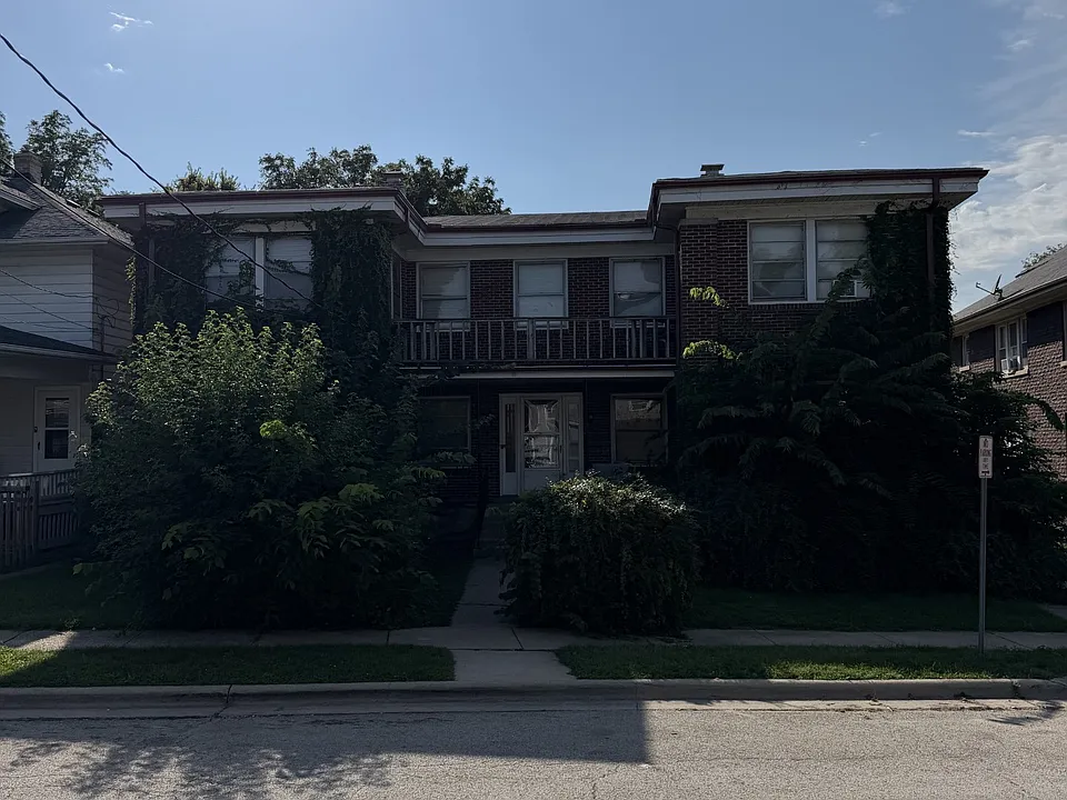 130 Smith Ave #2