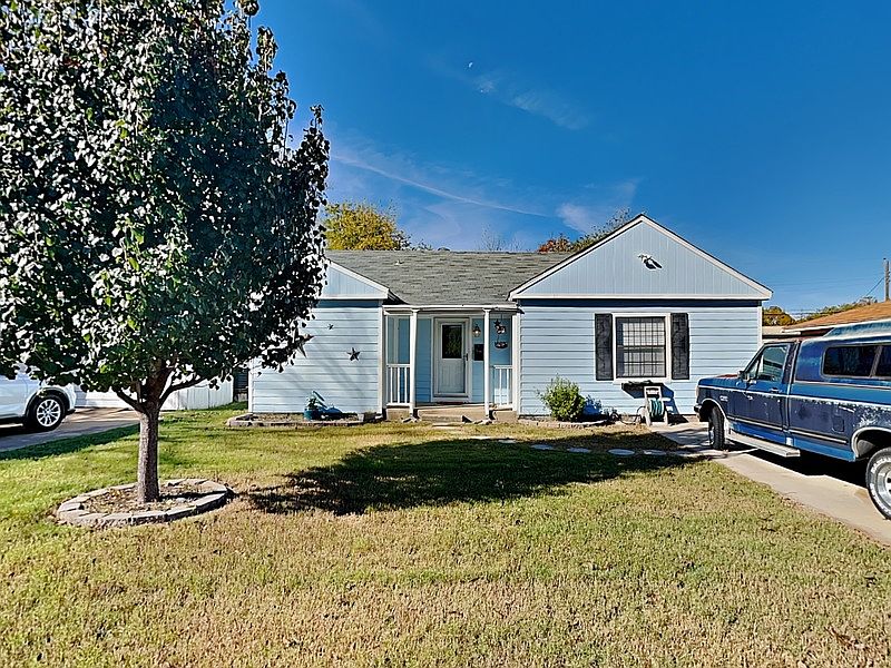 1st image of 3131 Eastridge Dr