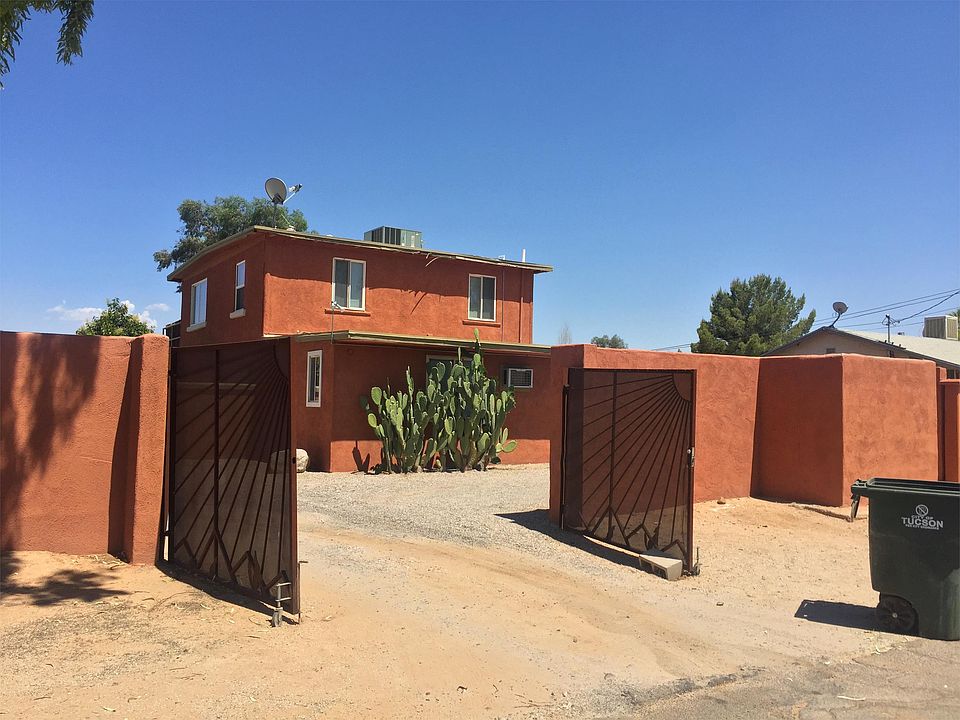 1st image of 304 E Blacklidge Dr APT 1