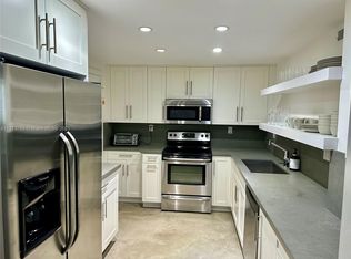 250 Galen Dr APT 25, Key Biscayne, FL 33149