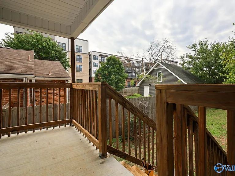 218 Ward Ave NE — Photo 19