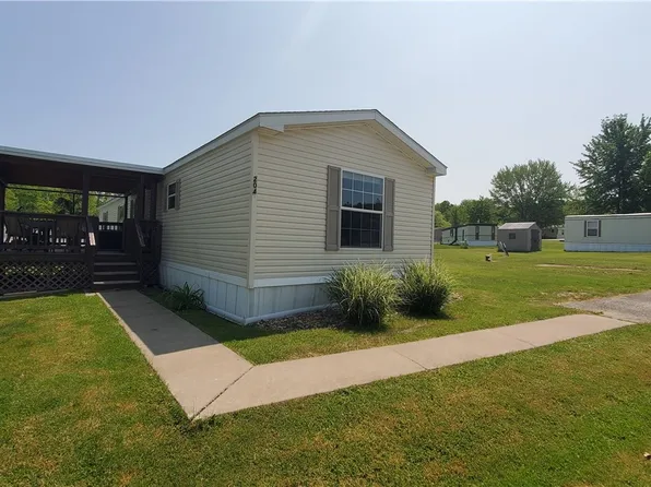 204 Timberlake Dr, Mc Kean, PA 16426