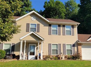 411 Crestwood Estates Dr, Collinsville, IL 62234