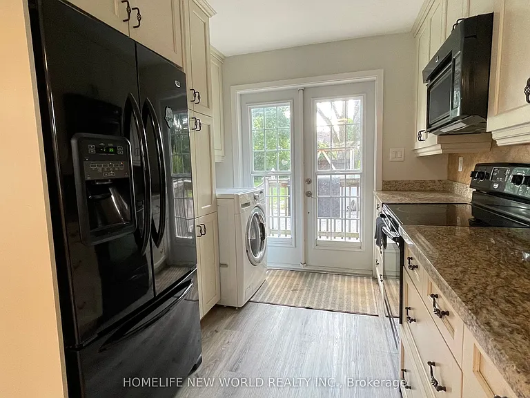 100 Pugsley Ave — Photo 6