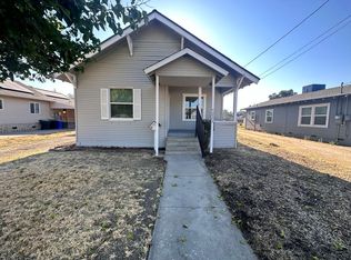 1233 Middleton St, Hanford, CA 93230