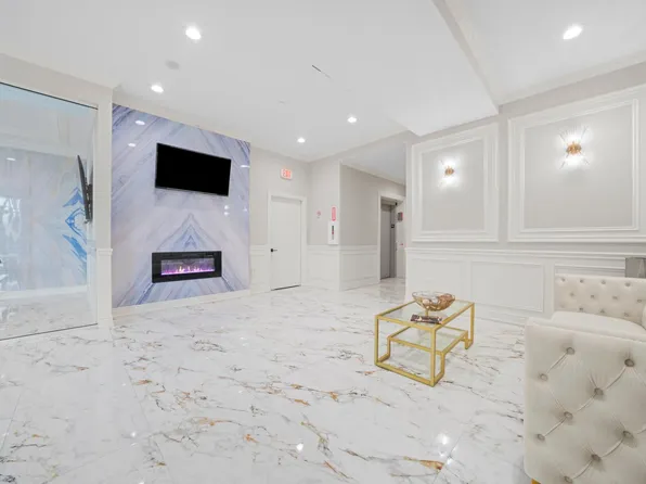 Premier Luxury Apartments