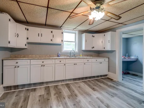 604 W Market St, Williamstown, PA 17098