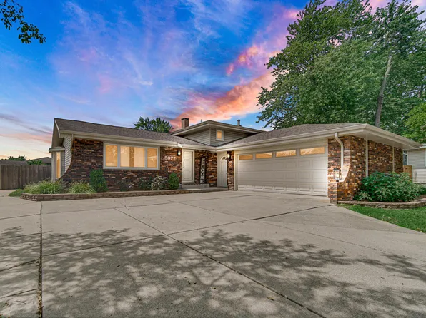 5077 W 87th Ln, Crown Point, IN 46307