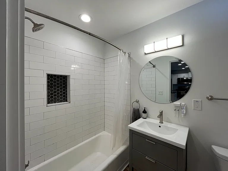 408 Hillsborough St — Photo 8