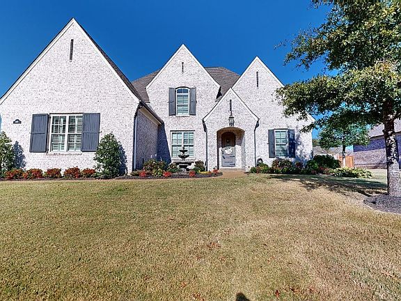 2nd image of 4801 Delbridge Ct E