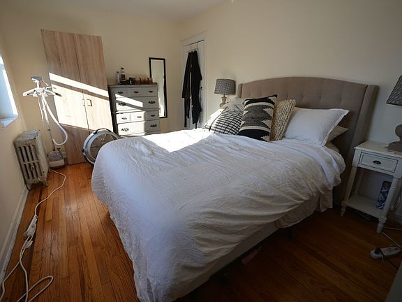 3rd image of 34-52 43rd St #2R
