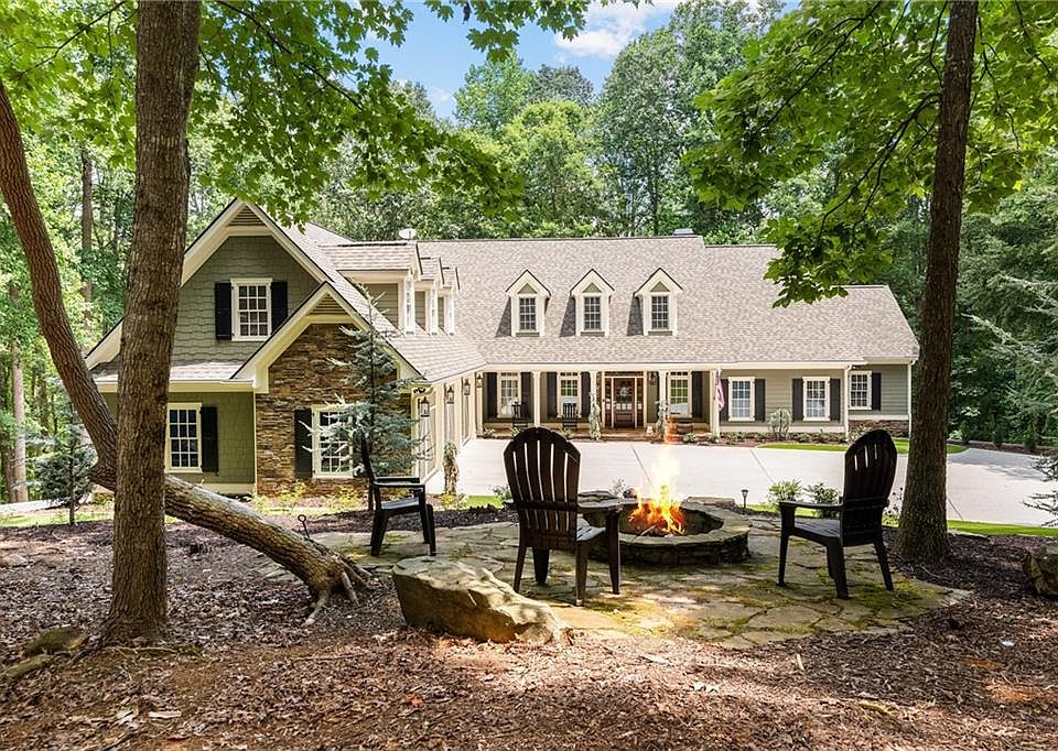 1st image of 464 Summitview Ct