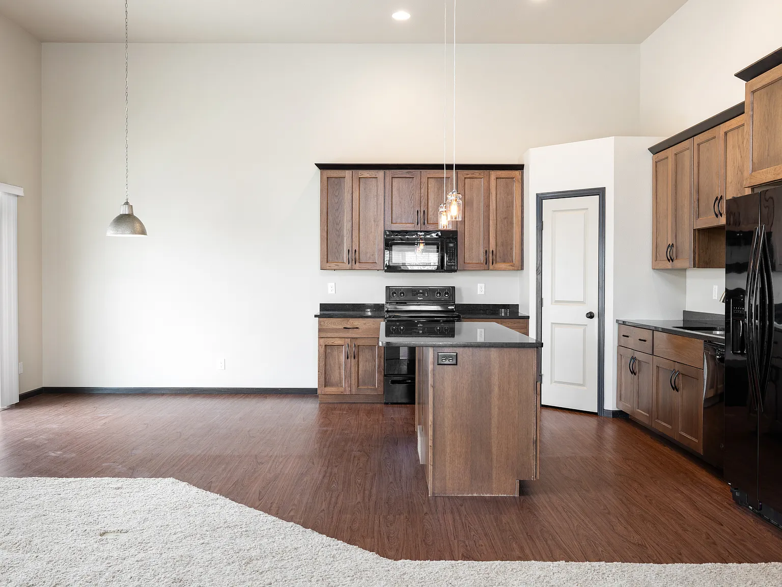 Evelyn Acres Townhomes — Photo 4