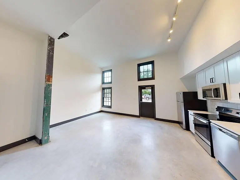 Thirty60 Lofts — Photo 55