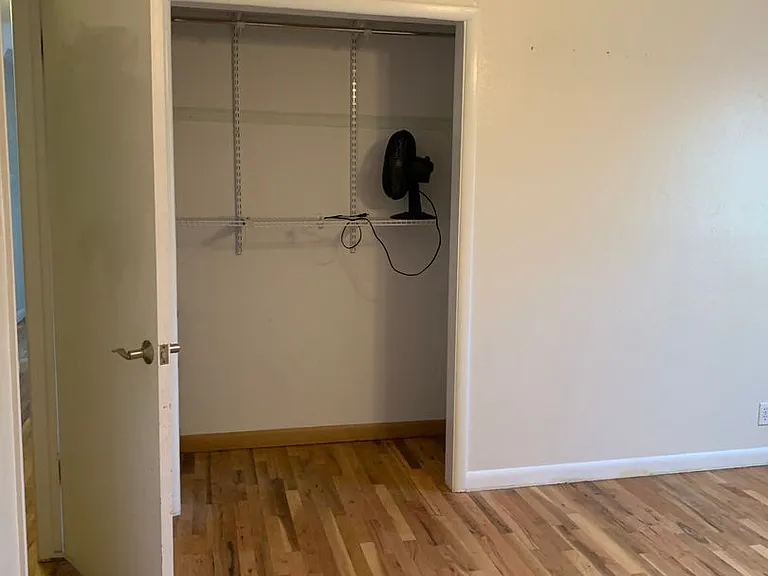 805 W Christopher Dr — Photo 38