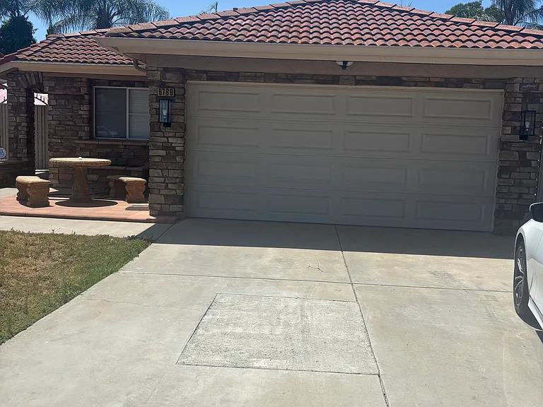 6769 N Constance Ave — Photo 19