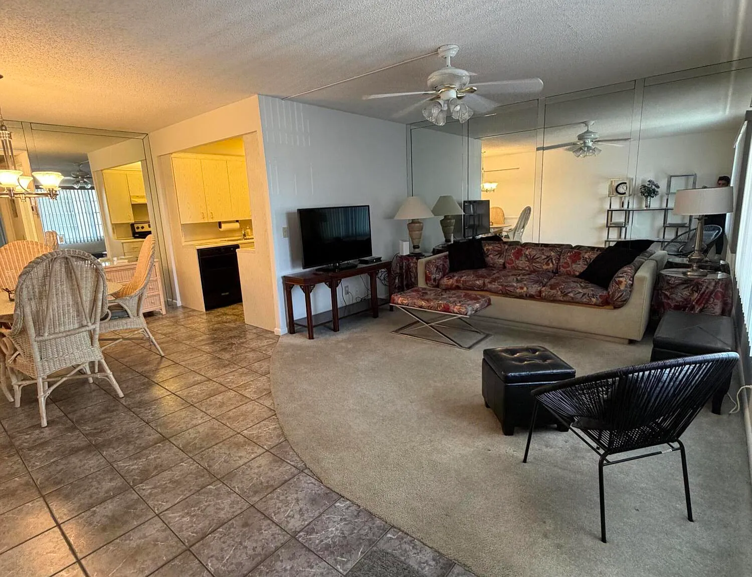 1 bed, 1.5 bath, 738 sqft, $1,550 — Photo 3