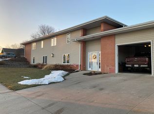 710 Center St, Howells, NE 68641