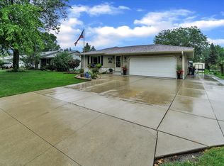 4269 Southwyck Dr, Janesville, WI 53546