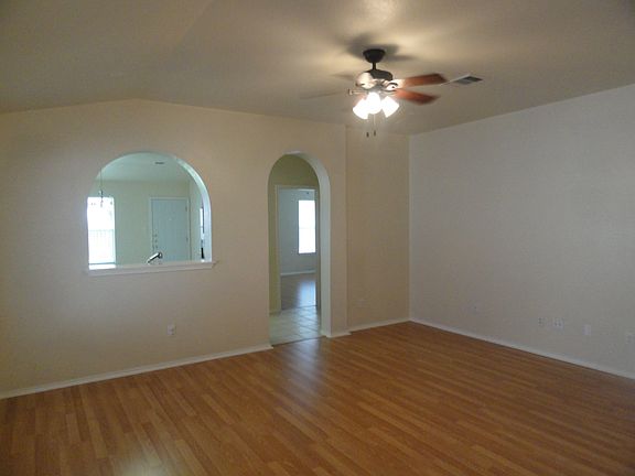4th image of 4905 Causeway Ct