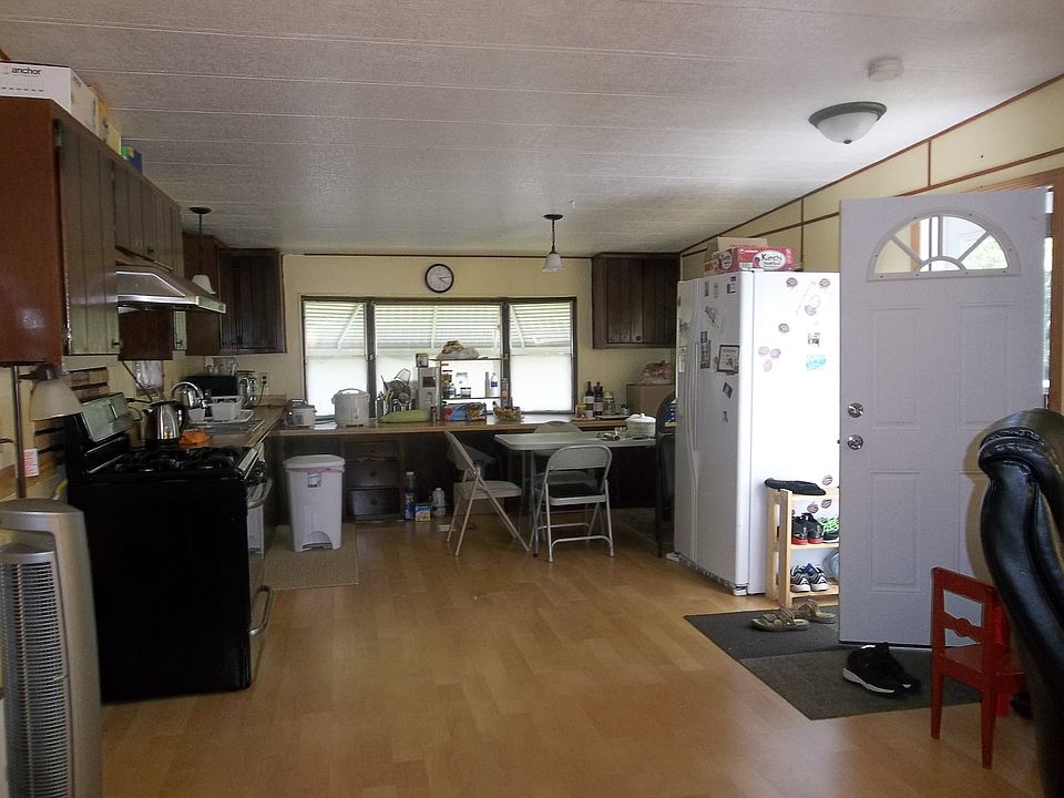 2nd image of 2421 Amberjack Ln
