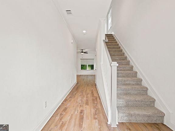 3rd image of 2965 Vinca Dr