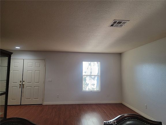 5th image of 43650 Castle Cir