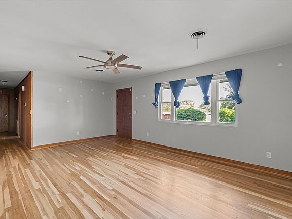 4th image of 416 Lecompte Avenue