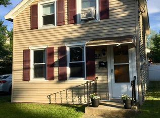 98 York Ave, Saratoga Springs, NY 12866