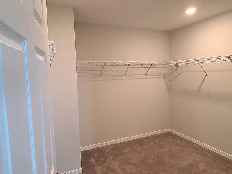 137 Aberdeen St — Photo 13