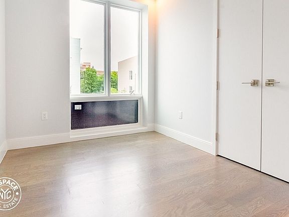 3rd image of 28 Wilson Ave #C3