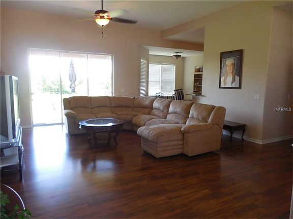 3rd image of 253 Terranova Blvd