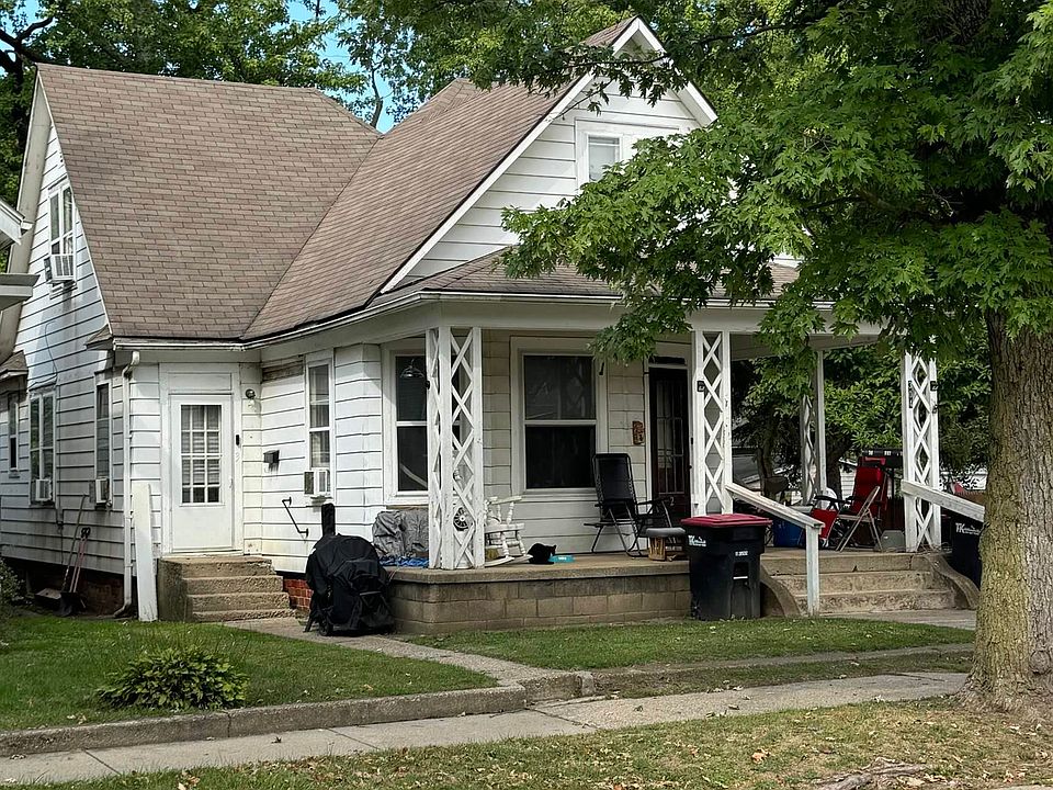 2nd image of 304 N Perry St