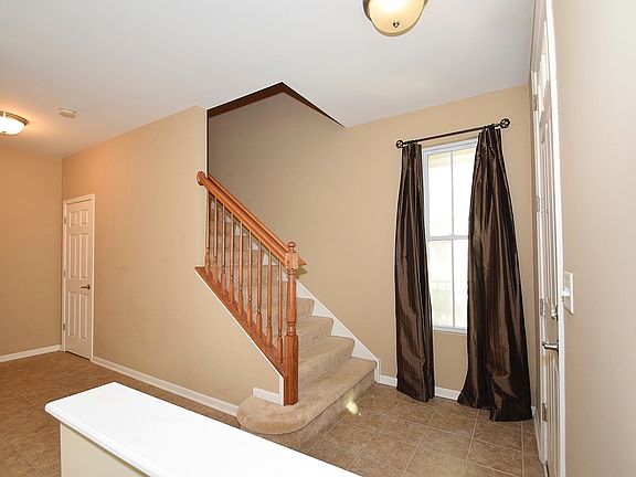 3rd image of 211 W Hyde St #7-4