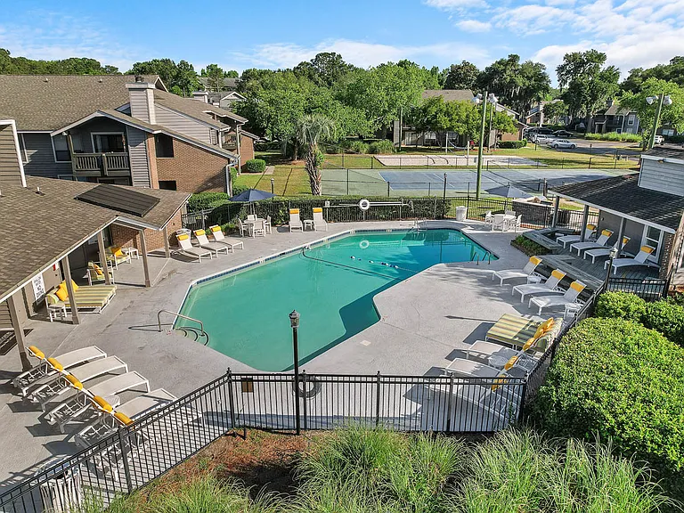 Ashley River Apartments — Photo 29