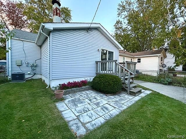 536 E Shevlin Ave, photo 2