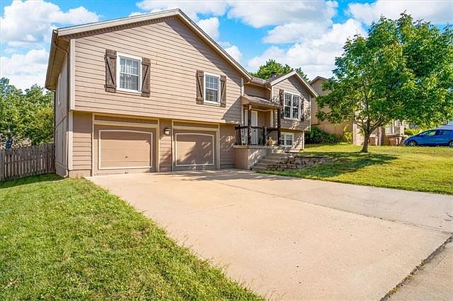 1st image of 216 W Sierra Dr