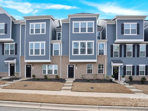 112 August Ln, Matthews, NC 28104