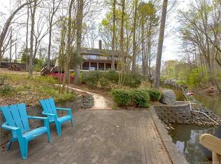 413 Armstrong Rd, Belmont, NC 28012