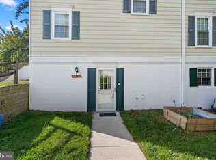 1460 Chatham Ct, Crofton, MD 21114