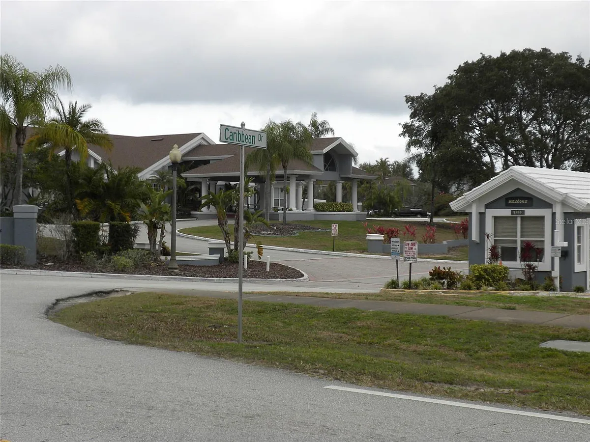 Building Photo - 251 Caribbean Dr