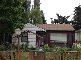 544 NE 98th St, Seattle, WA 98115