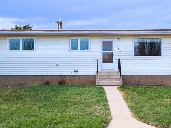 752 SE 54th Ave W, Claresholm, AB T0L 0T0