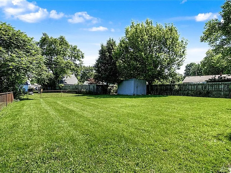 2621 Nyack Ln — Photo 21