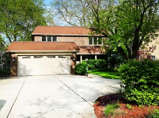 447 S York St, Elmhurst, IL 60126