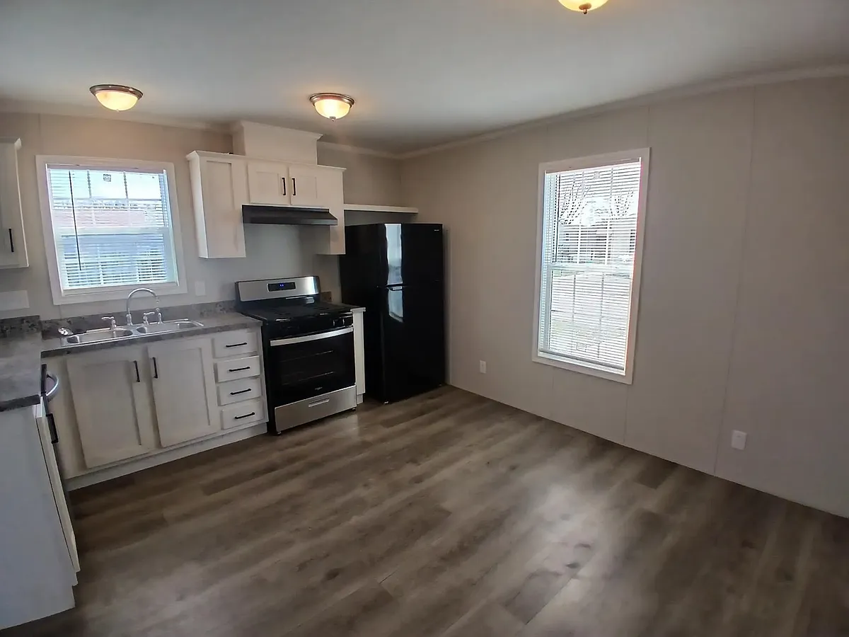 Building Photo - 614 Carriage Lane Est