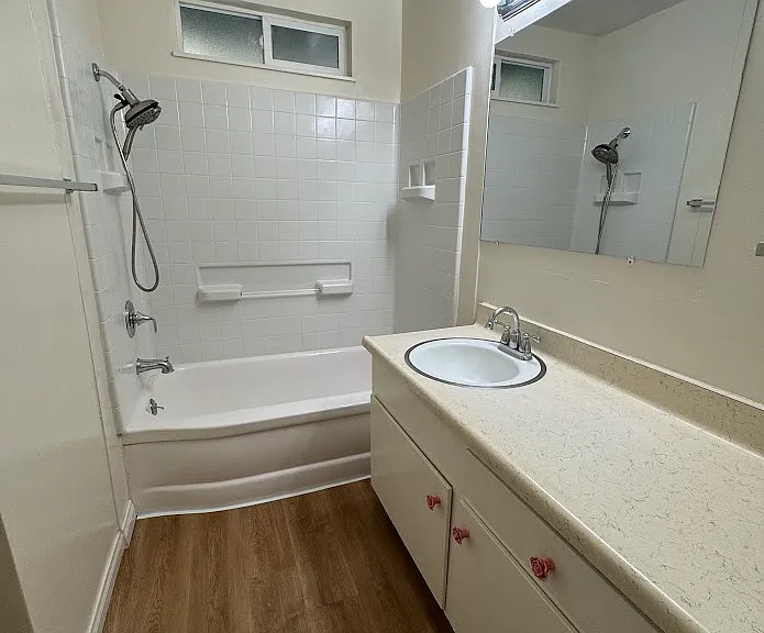 1227 N Garsden Ave — Photo 14