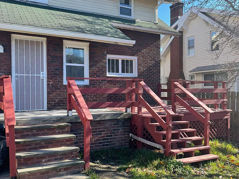 1488 Brown St — Photo 16