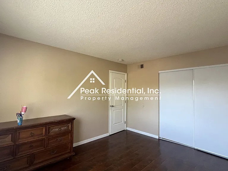 5555 Keoncrest Cir — Photo 8